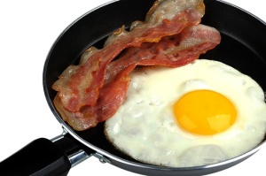 bacon and eggs 520w jpg